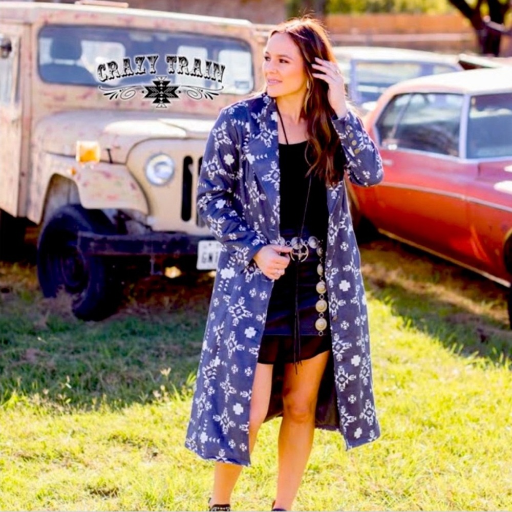 🩶🤍Crazy Train Trench Coat Aztec Tribal Print  Aztec Buttons🩶🤍 NFR🩶🤍
